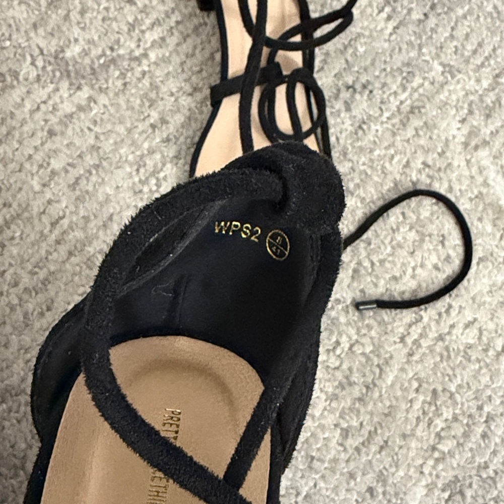 Pretty Little Thing Black Block Tie Up Heel Sz 8/41 fits like a 9 - Picture 9 of 9